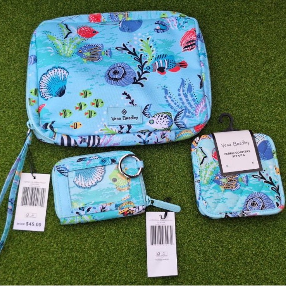 Vera Bradley Antilles Treasure Lighten Up Deluxe Organizer, wallet and costars. - Picture 1 of 7